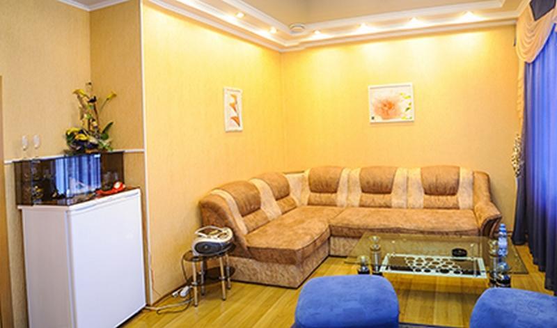 Hotel Bilyj Rojal Zaporizhia Exterior foto