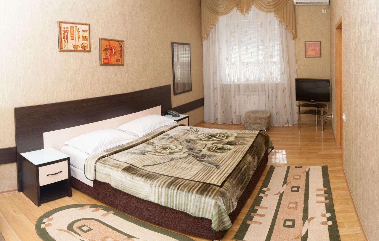 Hotel Bilyj Rojal Zaporizhia Exterior foto