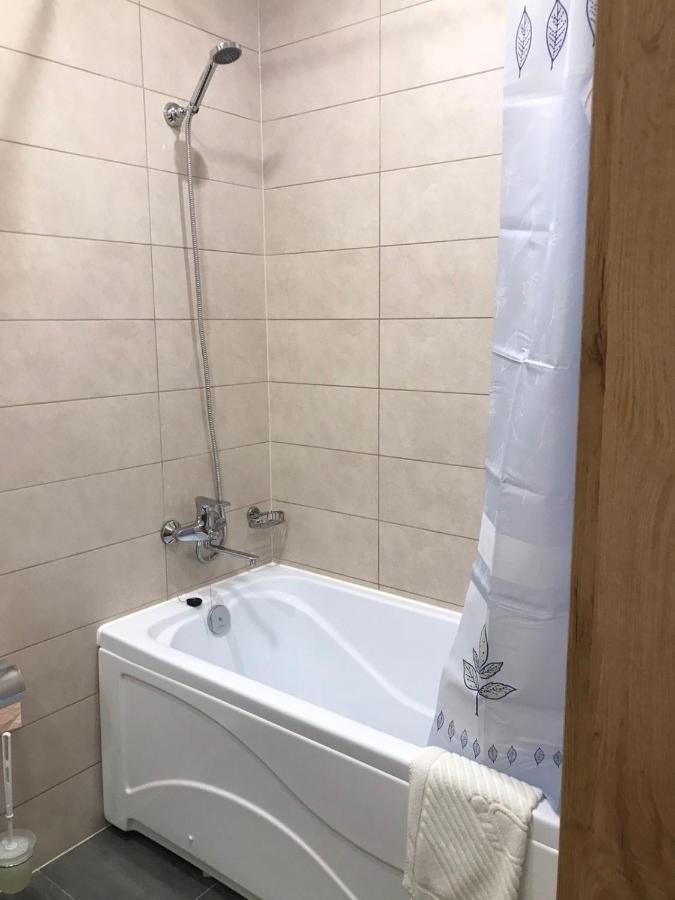 Hotel Bilyj Rojal Zaporizhia Exterior foto